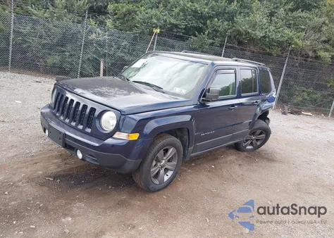 2017 Jeep Patriot Latitude 4X4 z USA, uszkodzony, nr VIN 1C4NJRFB2HD133797